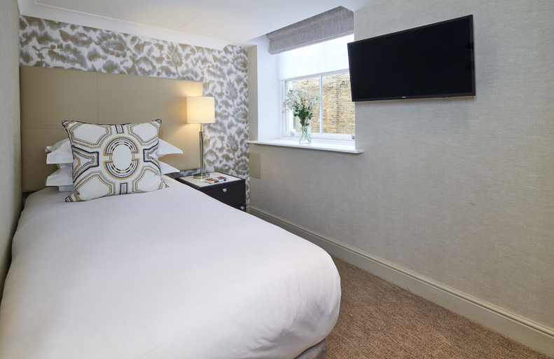 Bedroom 2, Cheval Calico House, London