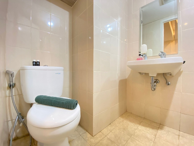 Bathroom 2, Pleasant 1BR Apartment at Parahyangan Residence near UNPAR, Bandung