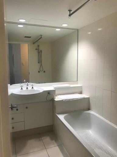 Bathroom 4, Anchordown Apartments, Gold Coast