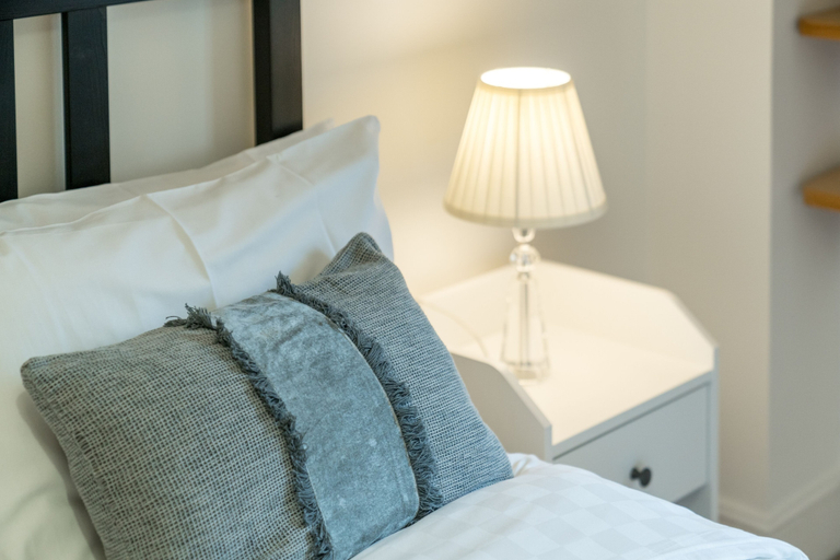 Bedroom 2, Deluxe 2Bed Duplex Apartment & parking, London