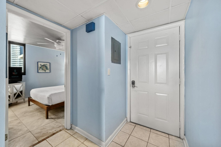 Bedroom 2, Sunbird 811e, Bay