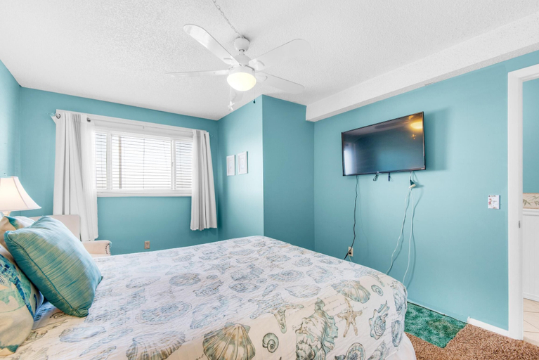 Bedroom 4, The Summit 928, Bay