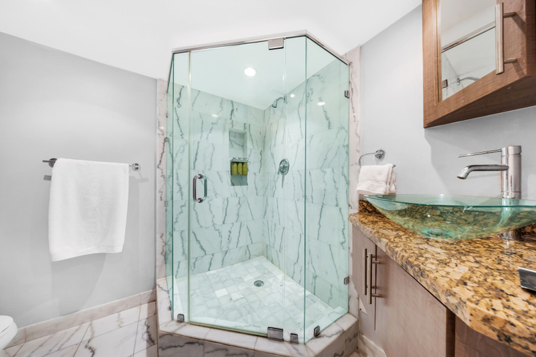 Bathroom 5, Biscayne Bay Poolside Oasis, Miami-Dade