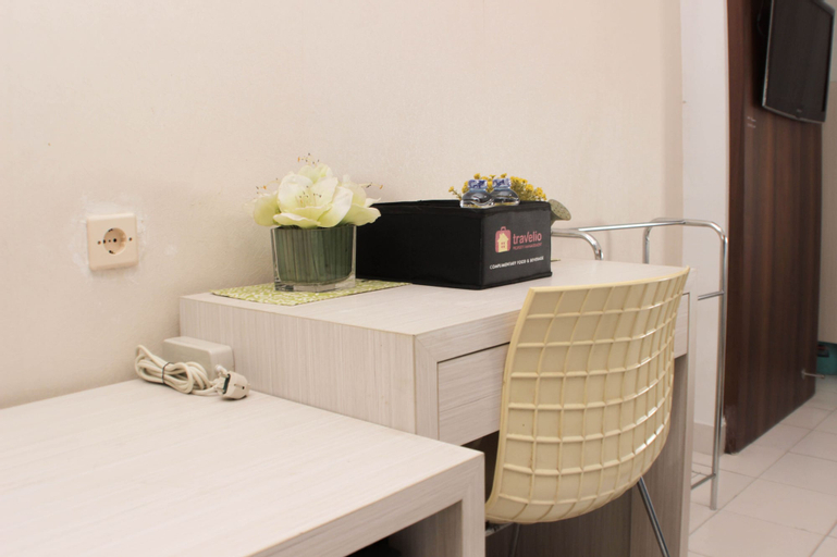 Others 4, Cozy Stay And Tranquil Studio Patraland Urbano Apartment, Bekasi