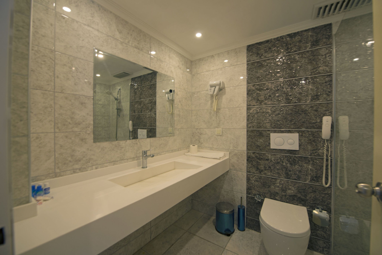 Bathroom 5, Ada Newday Resort Hotel, Kuşadası