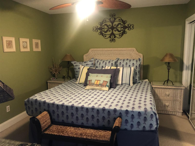 Bedroom, 8 E Two Bedroom Condo, Walton