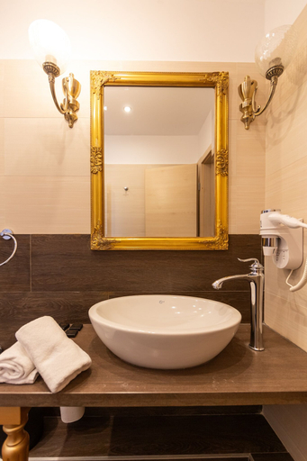 Bathroom 3, Torres Poiana, Brasov