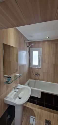 Bathroom 4, Sunset Paradise, Crete