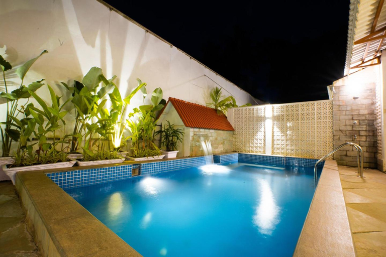 Swimming pool 5, OV4 - 4BHK Villa near Baga, Private Pool, North Goa