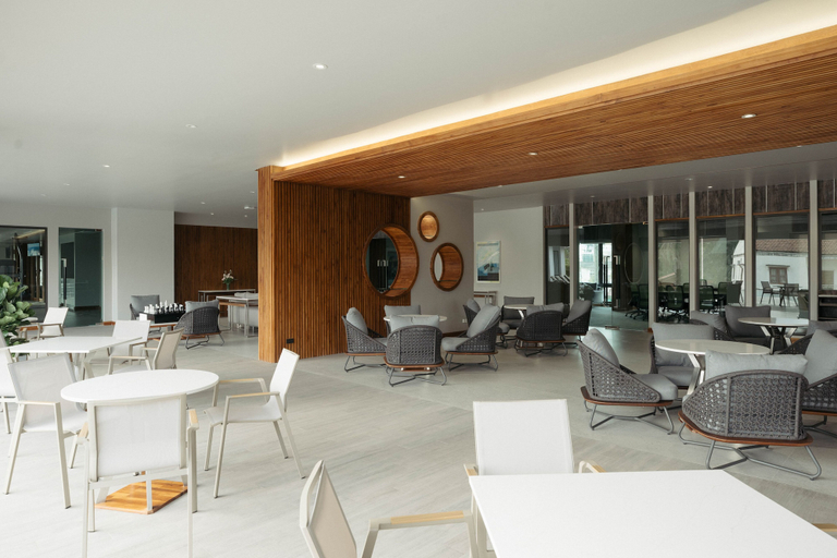 Food & Drinks 5, SN Residences, Vientiane