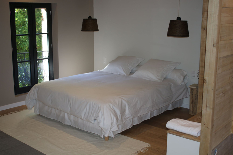 Bedroom 4, Malis Castéra Le petit château, Gironde