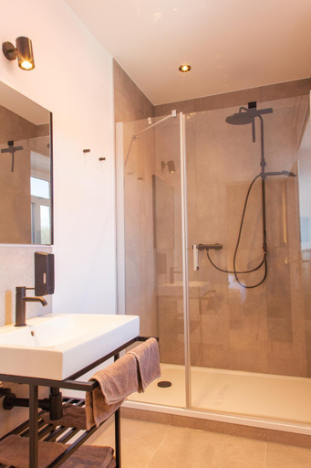 Bathroom 5, Gitstapper Hof, Heinsberg