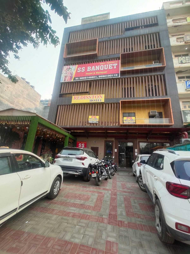 Exterior & Views, Redisston Hotel By GRB, Gautam Buddha Nagar