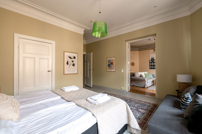Room 3, 2ndhomes Modern & Spacious 3BR Apartment, Uusimaa