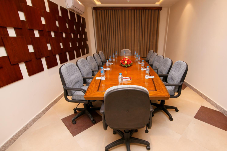 Others 5, Hotel One Rahim Yar Khan Club Road, Bahawalpur