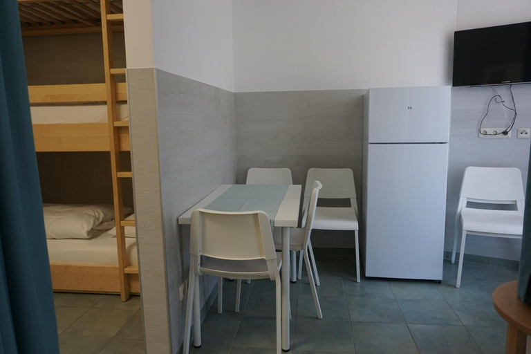 Others 5, Bett3de, Erding