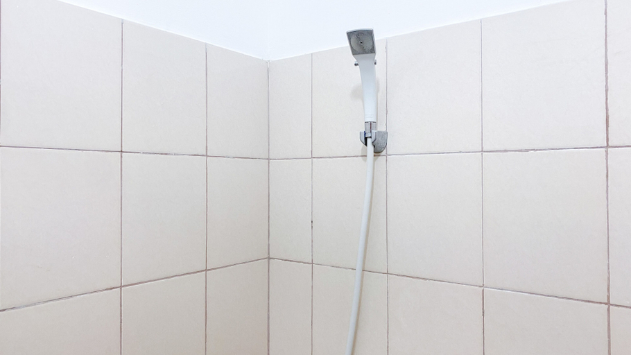 Bathroom 2, Best Choice And Homey Studio Tifolia Apartment, East Jakarta