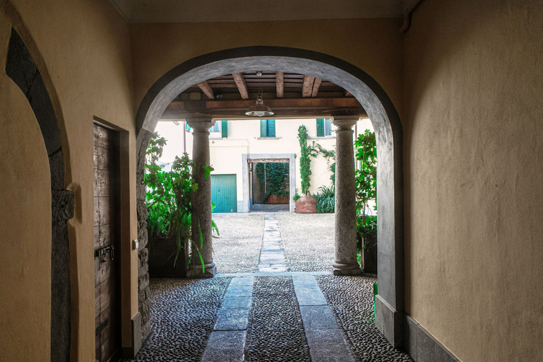 Exterior, Angel's, Como