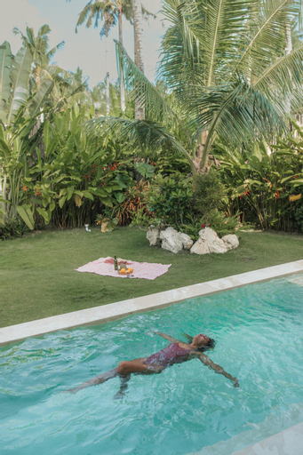 Swimming Pool 15