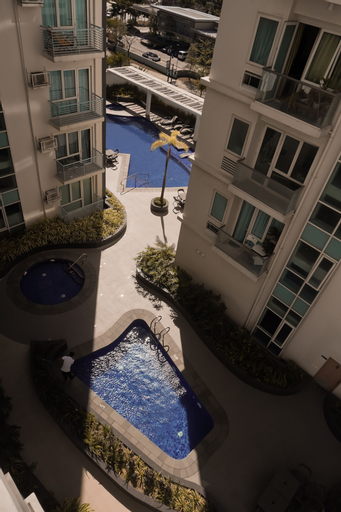 Exterior 23