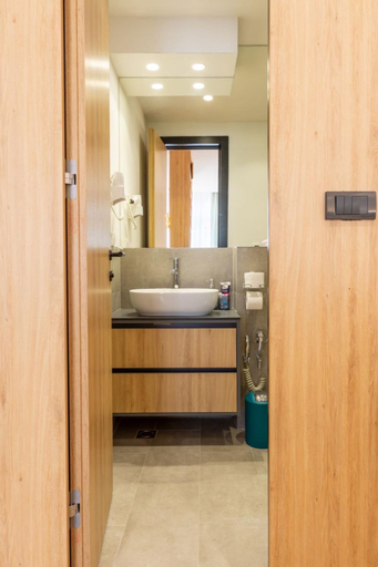 Bathroom 4