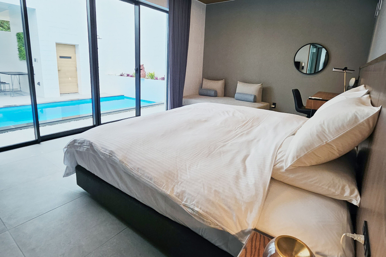 Bedroom 4, CLASS THE FIRST, Miyakojima