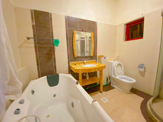 Bathroom 2, Mfalme Luxury Living, Kisauni