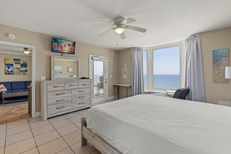 Bedroom, Emerald Beach 1430, Bay