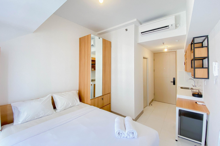 Bedroom 3, Chic And Cozy Studio At Tokyo Riverside Pik 2 Apartment, Tangerang