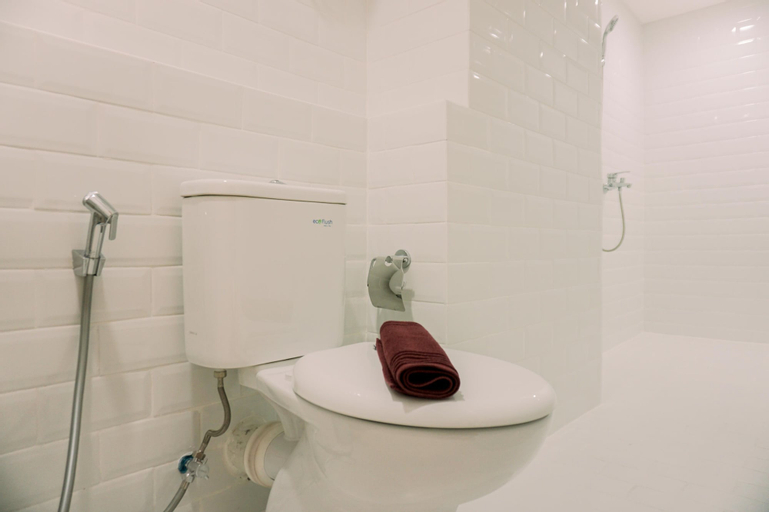 Bedroom 3, Spacious And Elegant 3Br At Loft Kingland Avenue Apartment, Tangerang