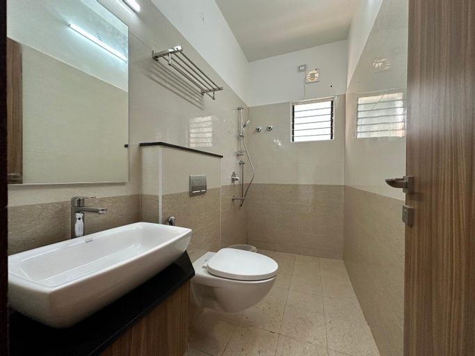 Bathroom 8