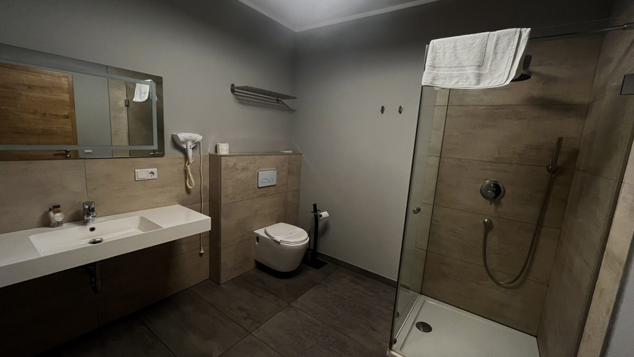 Bathroom 5, Vitalounge Hotel, Gelsenkirchen