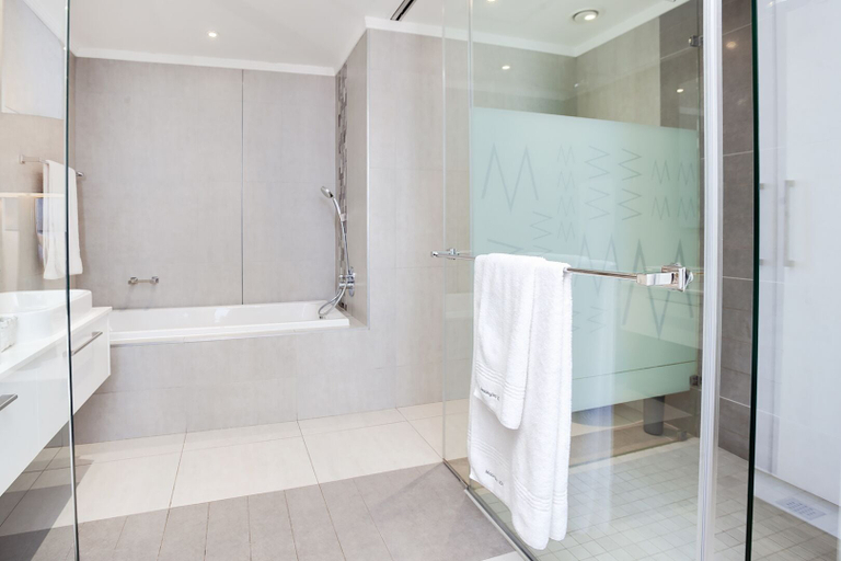 Bathroom 4, Oasis Apartments at Masingita Towers, City of Johannesburg