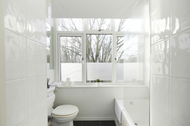 Bathroom 5, The Putney Hideout - Bright 1bdr Flat, London