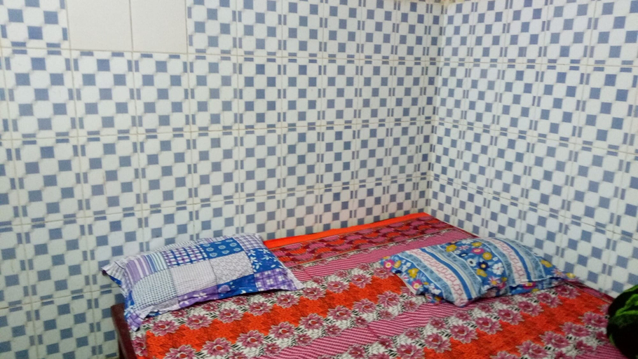 Bedroom 3, Alankar Lodge, Pashchim Medinipur