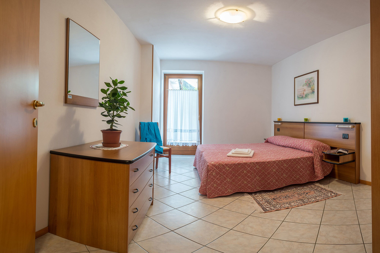 Bedroom 2, Residence Betulla, Trento