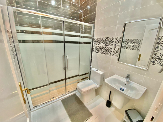 Bathroom 4, Villa Mira Guesthouse - Downtown Amman, Amman
