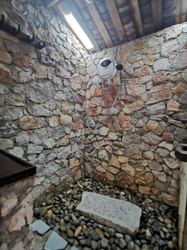 Bathroom 4, Lo Lo Homestay & Cafe Meo Vac, Mèo Vạc