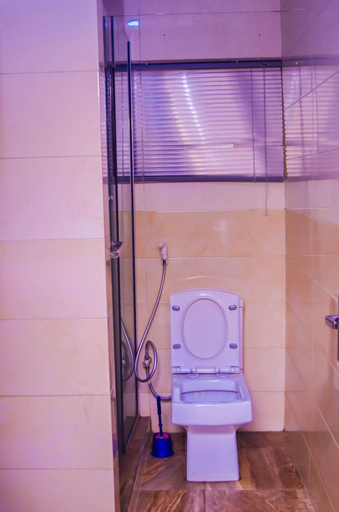 Bathroom, Owee Hotel Exclusive Apartments & Suites, Ajeromi/Ifelodun