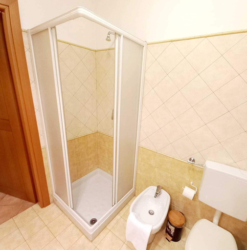 Bathroom, LOCANDA DEL VIANDANTE, Cuneo