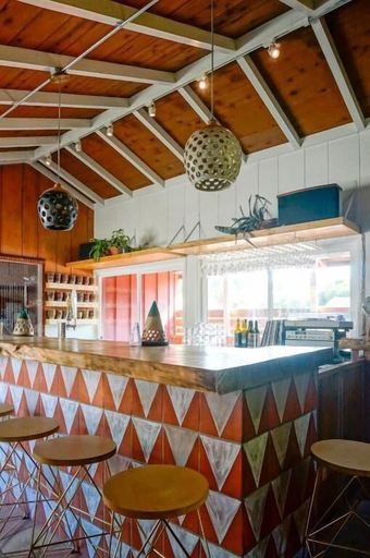 Food & Drinks 5, Ojai Rancho Inn, Ventura