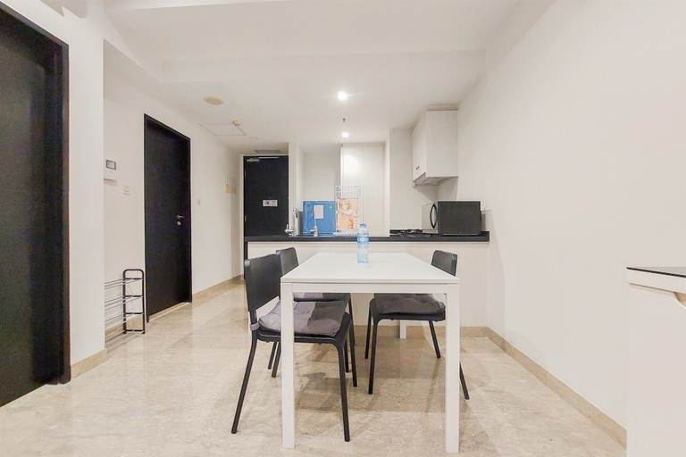 Others 4, Homey And Tranquil 1Br Branz Bsd City Apartment, South Tangerang