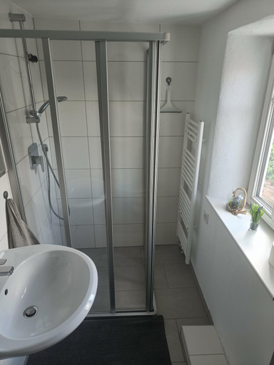 Others 2, Apartments & moblierte Zimmer in Kahl am Main, Self-Check-In, W-Lan, Kuchenzeile fur Selbstversorgun, Aschaffenburg