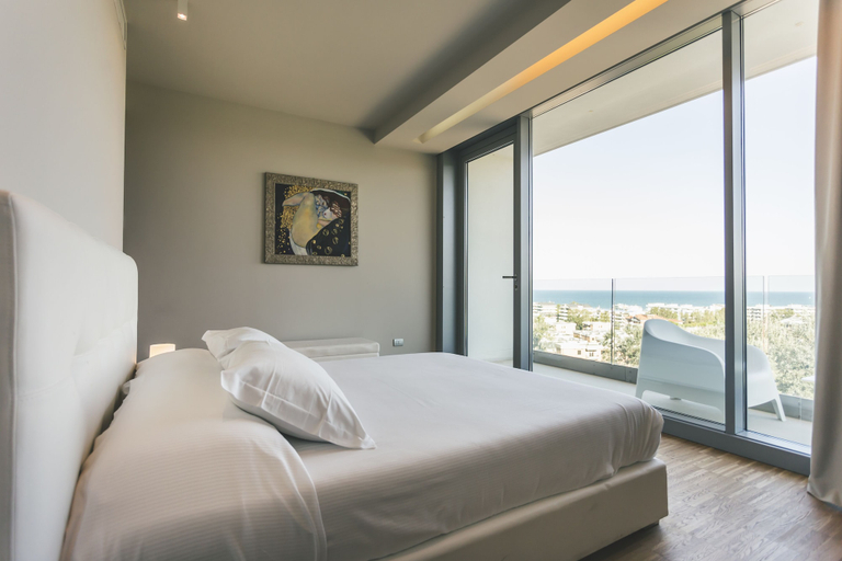 Bedroom 2, Alkimia boutique hotel, Chieti