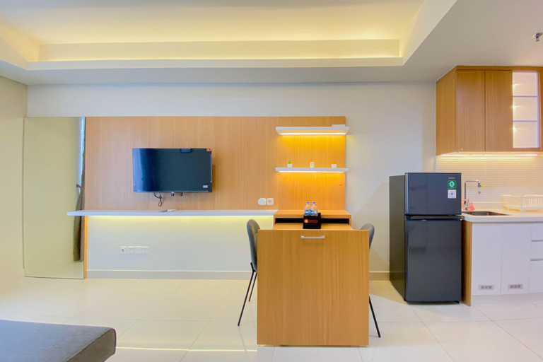 Others 5, Well Furnished And Comfortable 2Br Apartment Gold Coast, North Jakarta