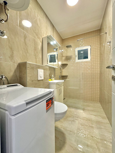 Bathroom 3, Seaside apartments Zlokovic