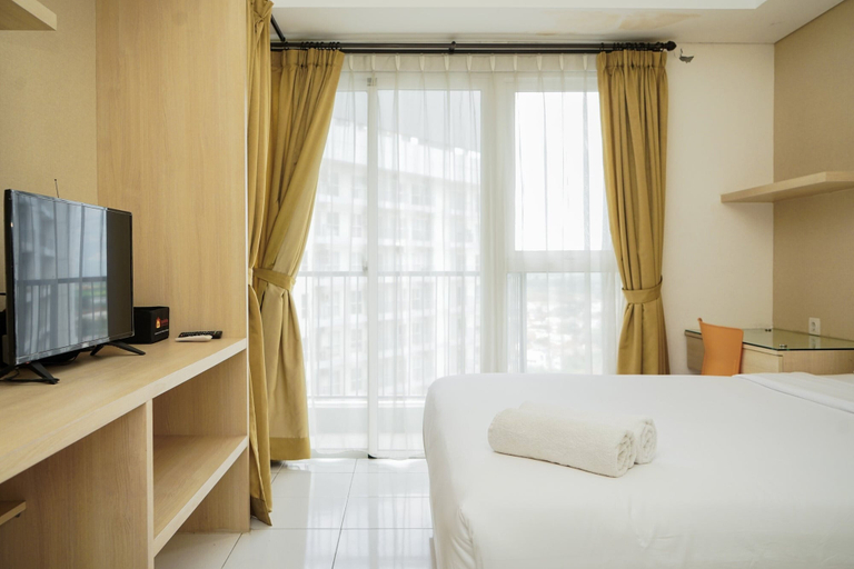 Bedroom 3, Warm And Cozy Studio At Casa De Parco Apartment, Tangerang