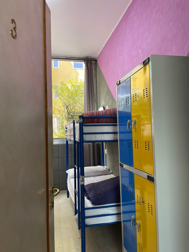 Bedroom 2, Lion Guesthouse, Milano