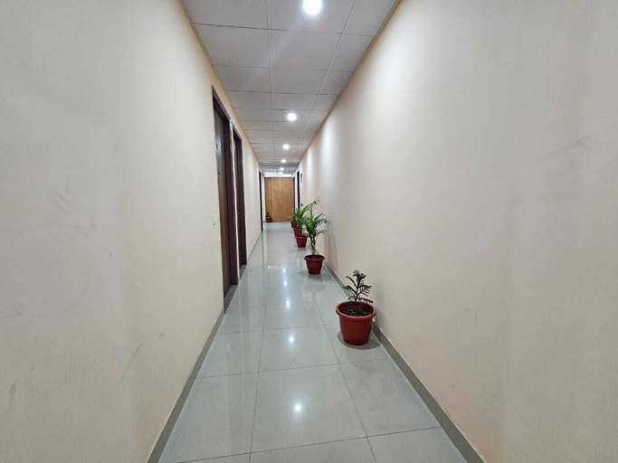 Others 4, Hotel Vistacrest Noida Sector 104, Gautam Buddha Nagar