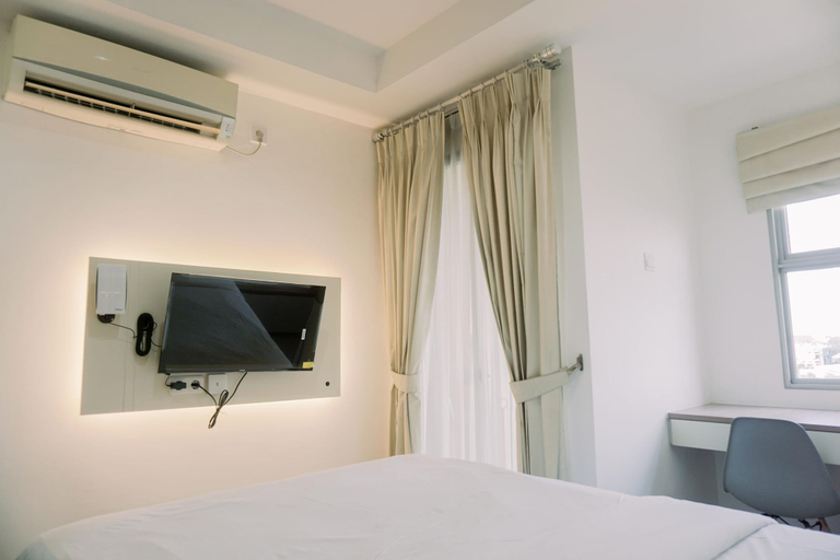Bedroom 3, Homey And Cozy Stay Studio Belmont Residence Puri Apartement, West Jakarta